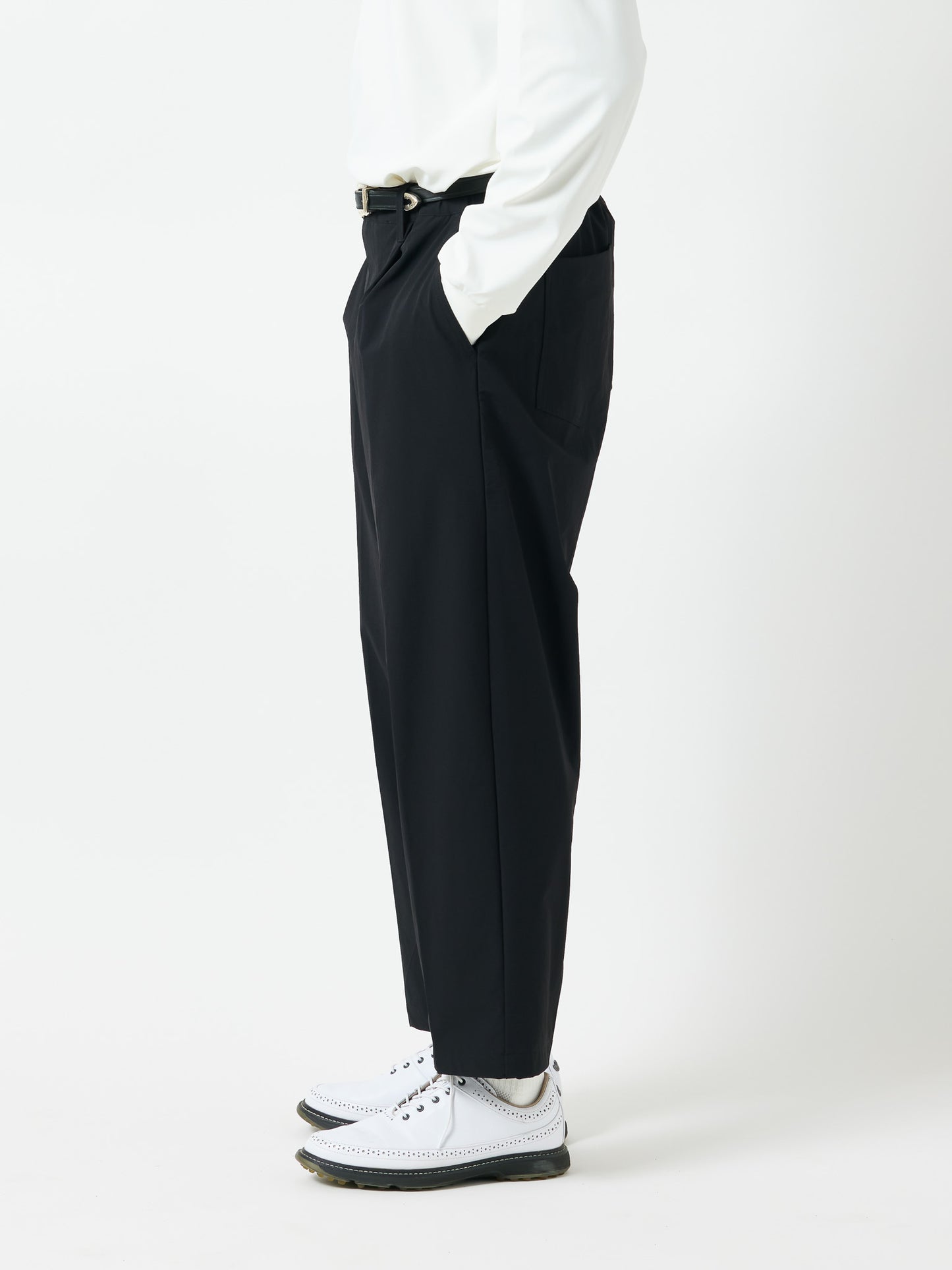 ナイロンタックパンツ