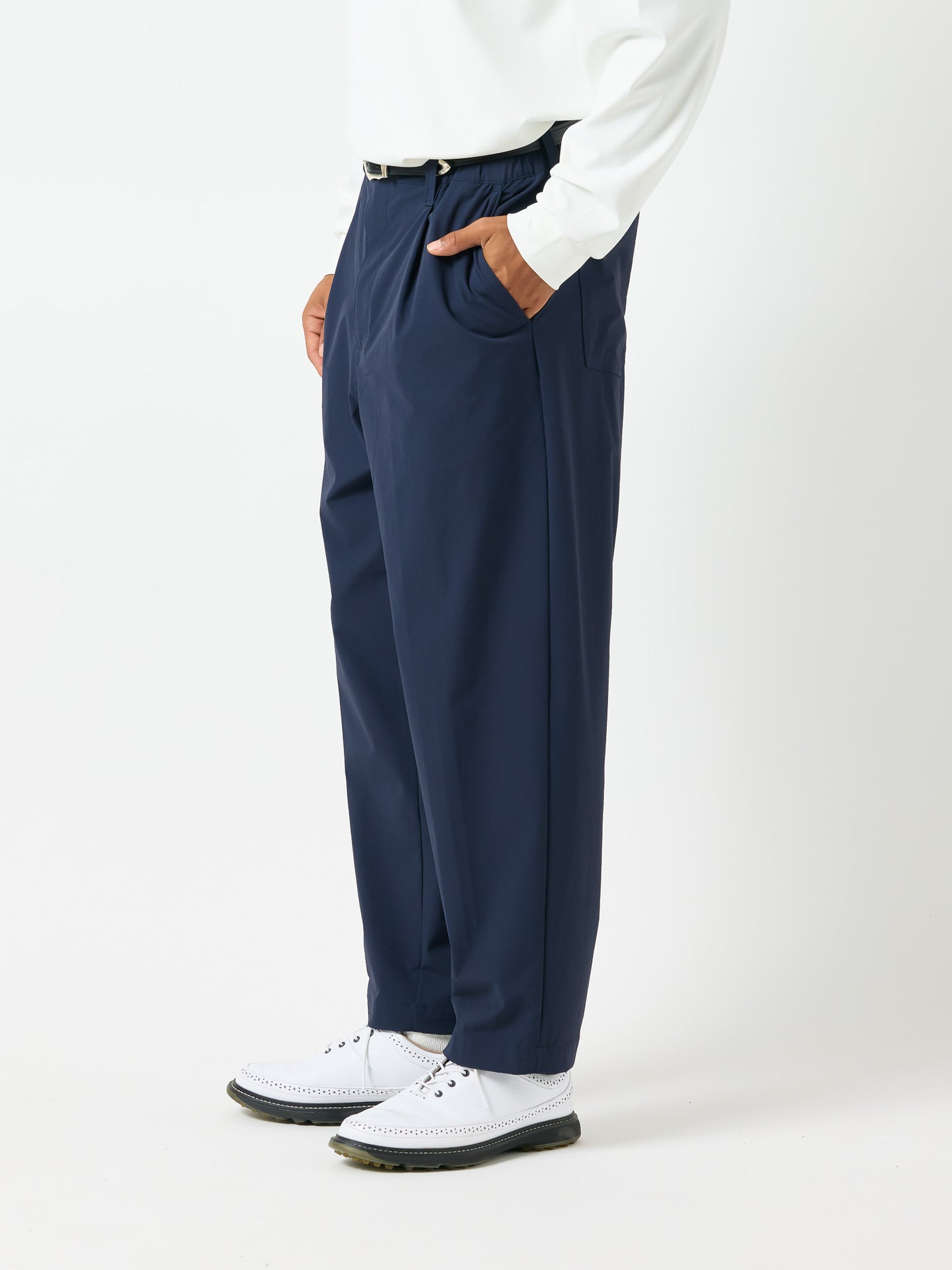 ナイロンタックパンツ